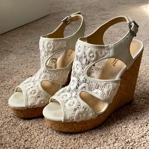 Lucky Brand White/Cream Lace Cork Wedges | Heels | Open Toe
